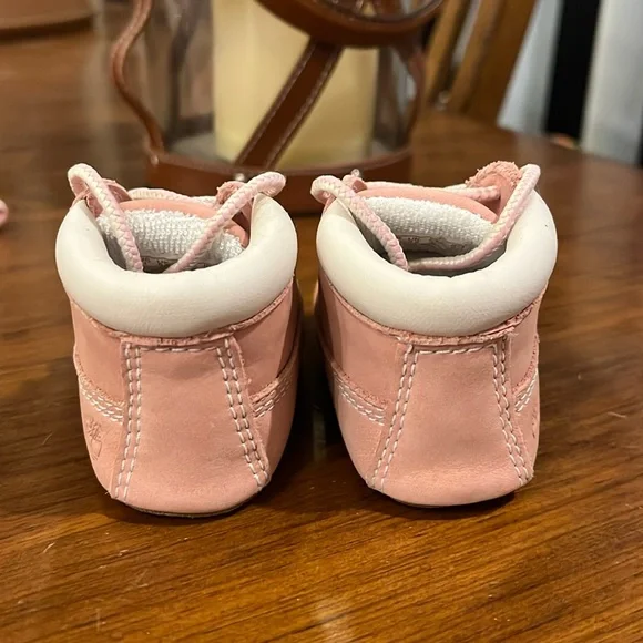 Timberland Infant Crib Booties Boots + Hat gift set pink Baby Shoes Girls Sizes - Picture 10 of 14